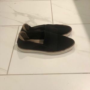 UGG Sammy Slip Ons